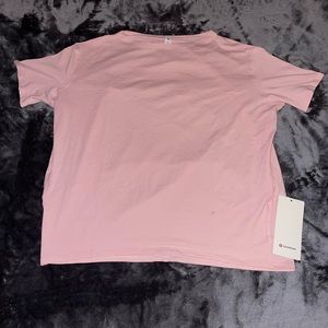 bnwt, lululemon, back in action short sleeve